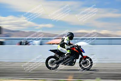 media/Mar-25-2024-Moto Forza (Mon) [[8d4319bd68]]/4-Novice Group/Session 4 Front Straight Speed Pans/